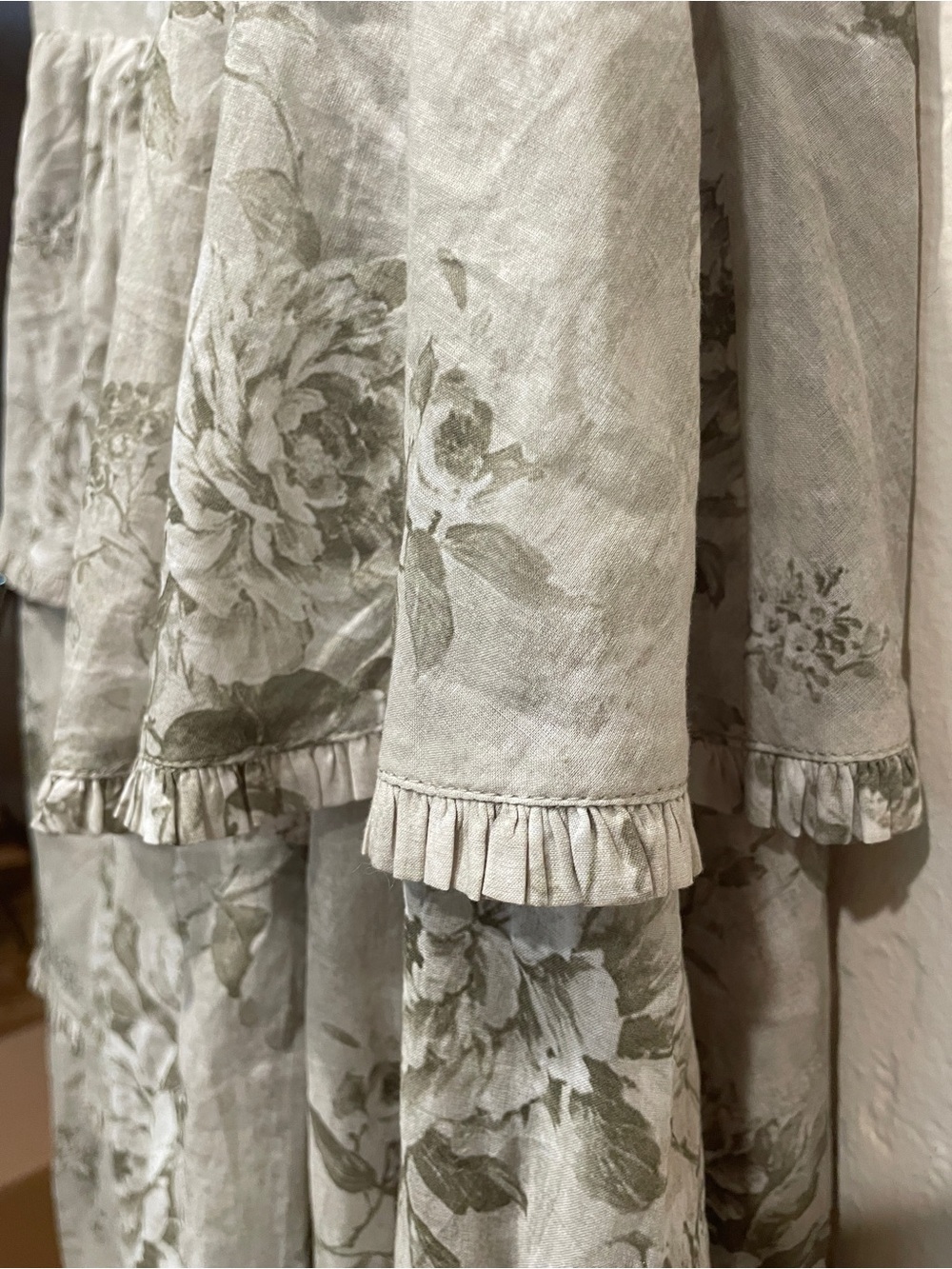 V. Chapman Sage Floral Lace-Up Maxi Dress NWT Size 12 - Picture 12 of 16